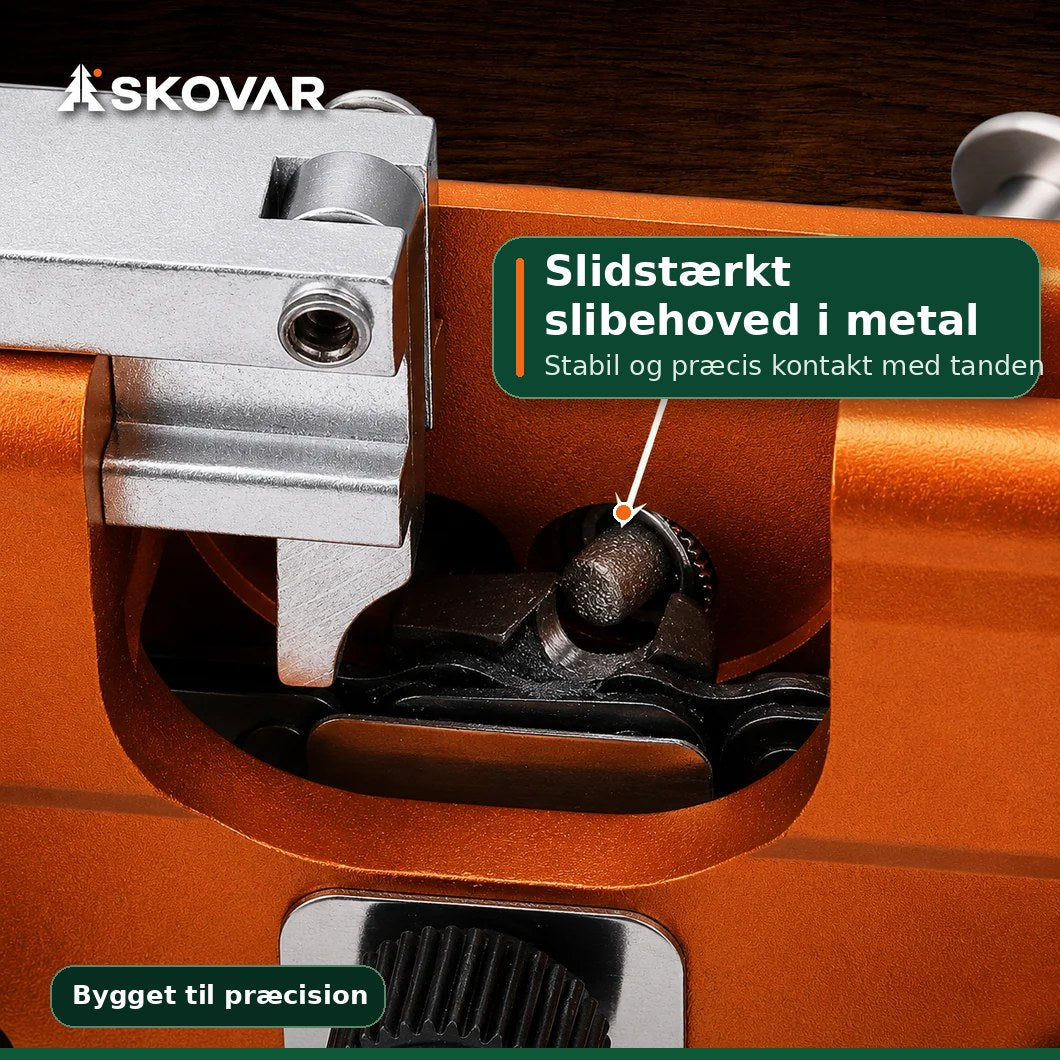 Nærbillede af slibehovedet i metal i stabil kontakt med kædetanden